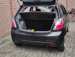 Schwarz Gebraucht 2010 Kia Rio 2 Kleinwagen | 3.800 €