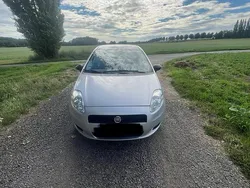 Grau Gebraucht 2012 Fiat Punto Kleinwagen | 1.870 € (Superpreis)