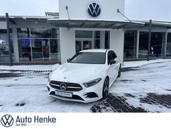 Weiß Gebraucht 2019 Mercedes A200 AMG line Plus Limousine | 24.998 € (Fairer Preis)