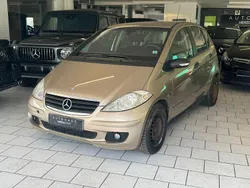 Gold Gebraucht 2006 Mercedes A180 Limousine | 2.999 € (Etwas zu teuer)