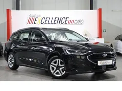 Schwarz Gebraucht 2023 Ford Focus Cool & Connect Kombi | 15.777 € (Guter Preis)