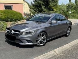 Grau Gebraucht 2014 Mercedes CLA220 Limousine | 14.500 € (Fairer Preis)