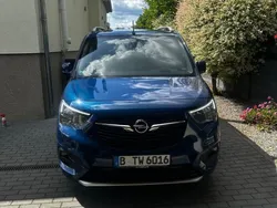 Blau Gebraucht 2020 Opel Combo Life Innovation Van / Kleinbus | 18.800 € (Guter Preis)