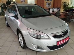 Silber Gebraucht 2011 Opel Astra Edition Kombi | 8.499 € (Etwas zu teuer)