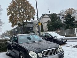 Schwarz Gebraucht 2004 Mercedes E220 Avantgarde Limousine | 3.200 € (Guter Preis)