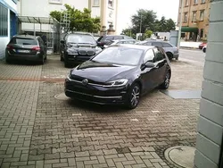 Deep black perleffekt Gebraucht 2017 VW Golf VII Highline Limousine | 15.900 € (Fairer Preis)