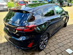 Obsidianschwarz metallic Gebraucht 2023 Ford Fiesta ST-Line X Kleinwagen | 17.300 € (Superpreis)