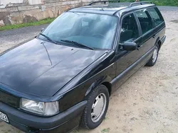 Schwarz Gebraucht 1990 VW Passat Kombi | 3.500 €