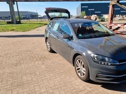 Grau Gebraucht 2019 VW Golf VII Kombi | 11.000 € (Guter Preis)