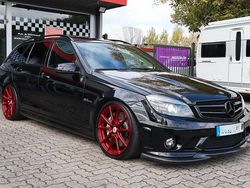 Schwarz Gebraucht 2009 Mercedes C63 AMG AMG Kombi | 32.999 € (Etwas zu teuer)