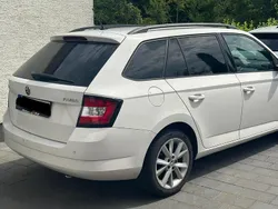 Weiß Gebraucht 2016 Skoda Fabia Kombi | 4.799 € (Fairer Preis)