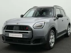 Grün Gebraucht 2024 Mini Countryman SUV | 38.800 € (Guter Preis)