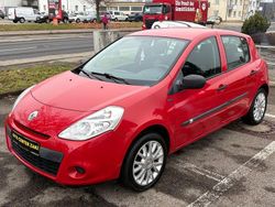 Rot Gebraucht 2011 Renault Clio III Limousine | 4.700 € (Fairer Preis)