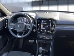 Grau Gebraucht 2021 Volvo XC40 R-Design SUV | 31.289 € (Superpreis)