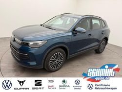 Blau Gebraucht 2025 VW Tiguan Life SUV | 42.900 € (Guter Preis)