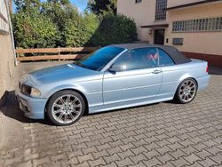 Blau Gebraucht 2002 BMW 320 Cabriolet Performance Cabrio | 13.900 € (Teuer)
