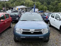 Blau Gebraucht 2011 Dacia Duster Lauréate SUV | 5.790 € (Etwas zu teuer)