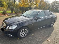 Schwarz Gebraucht 2009 Mercedes E350 Limousine | 12.500 € (Fairer Preis)