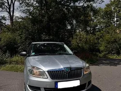 Grau Gebraucht 2010 Skoda Fabia Classic Limousine | 2.299 € (Guter Preis)