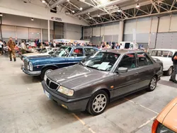 Grau Gebraucht 1991 Lancia Dedra Limousine | 17.500 €