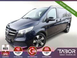 Blau Gebraucht 2022 Mercedes V220 Edition Van / Kleinbus | 50.488 € (Fairer Preis)