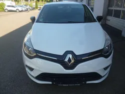 Weiß Gebraucht 2017 Renault Clio IV LIMITED Limousine | 7.950 € (Fairer Preis)