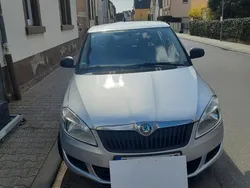Silber Gebraucht 2012 Skoda Fabia Ambition Kombi | 4.900 € (Fairer Preis)