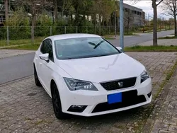 Weiß Gebraucht 2014 Seat Leon Limousine | 14.000 € (Teuer)