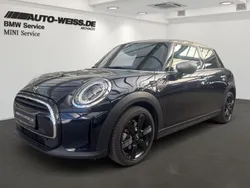 Enigmatic black metallic Gebraucht 2023 Mini Cooper Premium Kleinwagen | 29.600 €