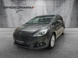 Grau Gebraucht 2016 Ford S-MAX Titanium Van / Kleinbus | 8.999 € (Fairer Preis)