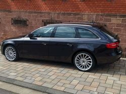 Grau Gebraucht 2012 Audi A4 Kombi | 10.100 € (Guter Preis)