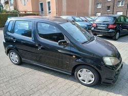 Schwarz Gebraucht 2005 Daihatsu YRV Plus Van / Kleinbus | 1.499 €