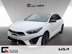 (hw2) deluxe white m Gebraucht 2025 Kia Ceed GT GT-Line Limousine | 29.290 € (Fairer Preis)