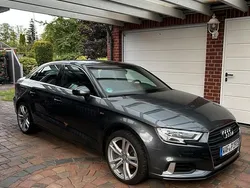 Grau Gebraucht 2017 Audi A3 S-Line Limousine | 16.990 € (Guter Preis)