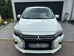 Weiß Gebraucht 2022 Mitsubishi Space Star Select Kleinwagen | 9.990 € (Guter Preis)