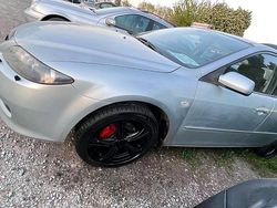 Silber Gebraucht 2007 Mazda 2 Kombi | 1.999 €