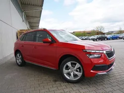 Velvet rot metallic Neu 2025 Skoda Kamiq Style SUV | 25.390 € (Fairer Preis)
