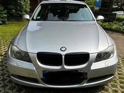 Grau Gebraucht 2005 BMW 325 Limousine | 6.000 € (Etwas zu teuer)