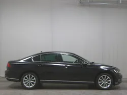 Deep black perleffekt Gebraucht 2018 VW Passat Highline Limousine | 14.950 € (Teuer)