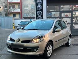 Braun Gebraucht 2006 Renault Clio II Kleinwagen | 2.490 € (Fairer Preis)