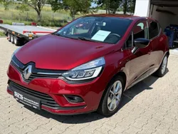 Rot Gebraucht 2017 Renault Clio IV LIMITED Limousine | 9.450 € (Fairer Preis)