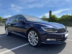 Blau Gebraucht 2019 VW Passat Highline Kombi | 16.900 € (Fairer Preis)