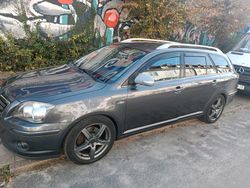 Grau Gebraucht 2006 Toyota Avensis Kombi | 3.500 € (Etwas zu teuer)