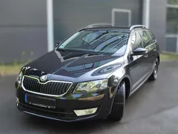 Schwarz Gebraucht 2014 Skoda Octavia Kombi | 6.500 € (Superpreis)