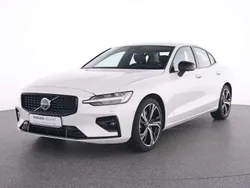 Weiss crystal white pearl / me Gebraucht 2024 Volvo S60 Ultimate Limousine | 37.990 € (Superpreis)