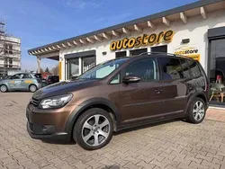 Braun Gebraucht 2012 VW Touran Cross S Van / Kleinbus | 7.985 € (Fairer Preis)