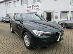 Grün Gebraucht 2020 Alfa Romeo Stelvio Business SUV | 27.380 € (Guter Preis)