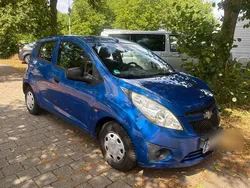 Blau Gebraucht 2011 Chevrolet Spark Kleinwagen | 1.700 € (Fairer Preis)