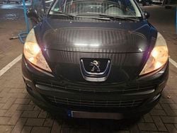 Schwarz Gebraucht 2011 Peugeot 207 Urban Move Limousine | 1.700 € (Guter Preis)