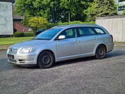 Silber Gebraucht 2006 Toyota Avensis Sol Kombi | 1.999 € (Superpreis)